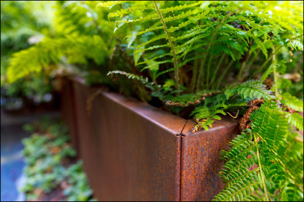 ADEZZ HARDWOOD CARREZ SQUARE Planter