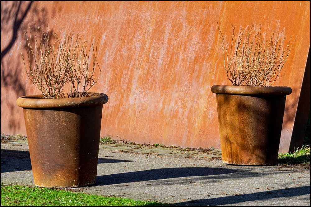 ADEZZ TUBE extra large tall ROUND Corten Steel Modern Garden Planters