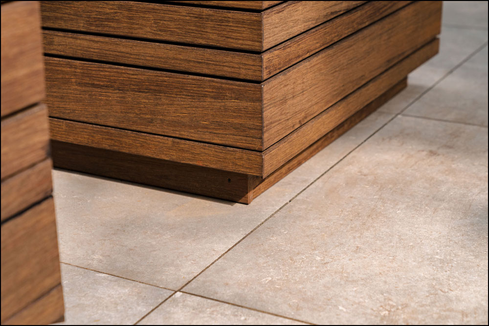 ADEZZ HARDWOOD CARREZ SQUARE Planter